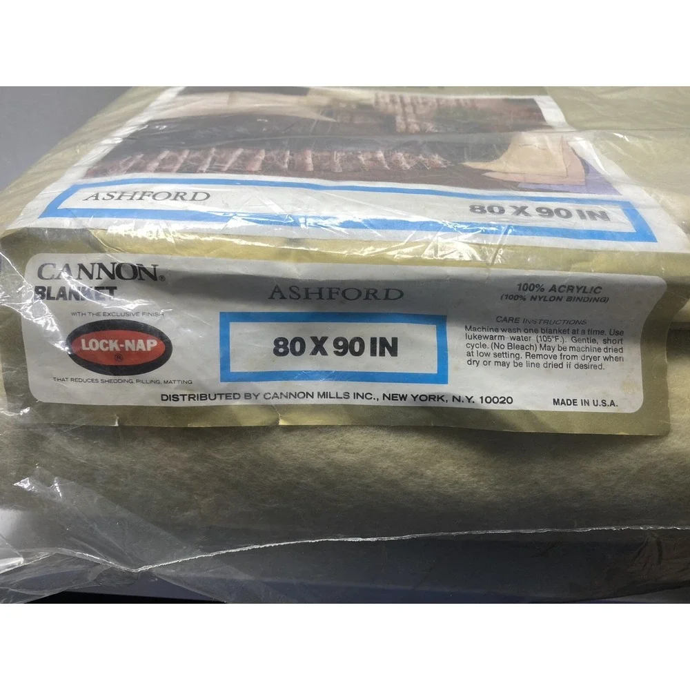 Cannon Blanket New 80 x 90 Ashford Beige 100 Percent Acrylic‎ Nylon Binding VTG